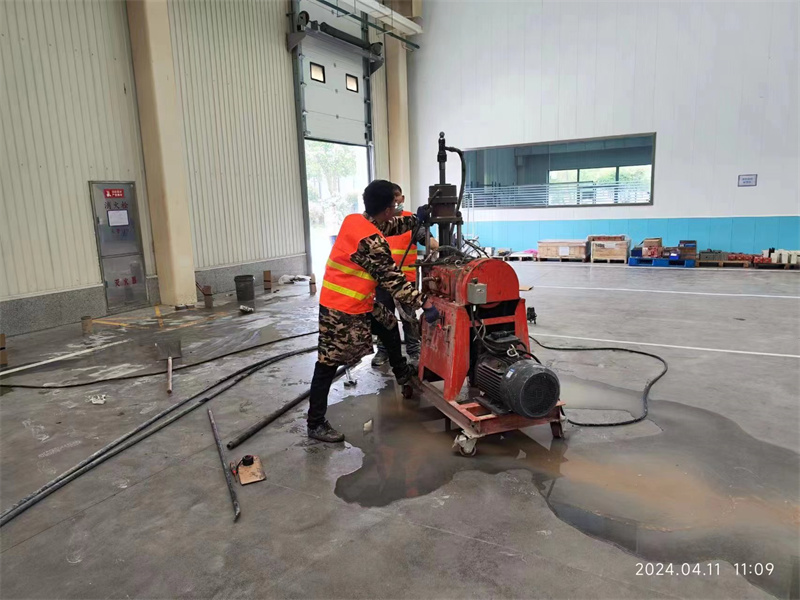 城中厂房地面下沉塌陷注浆加固施工